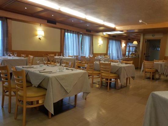 Albergo Croce D'Aune Pedavena Kültér fotó